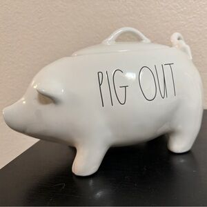 Pig out 🐷 Piggy jar